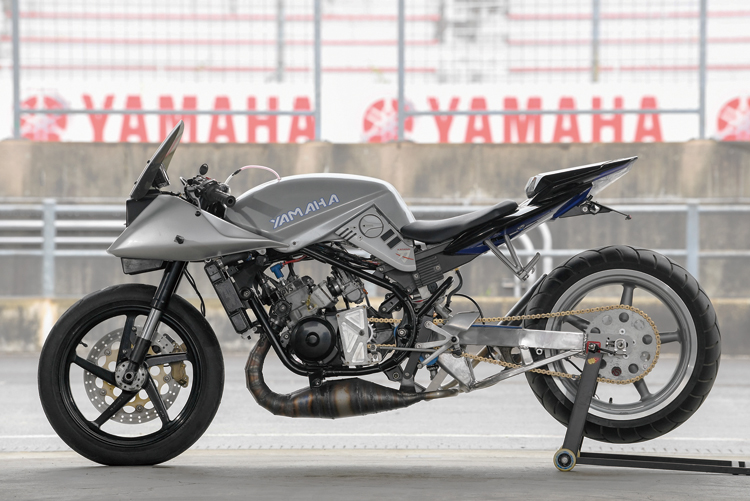 RZ350R フロントブレーキディスク ヤマハ 純正  バイク 部品 RZ250R RZ250RR 曲がりなし そのまま使える 車検 Genuine:22101659