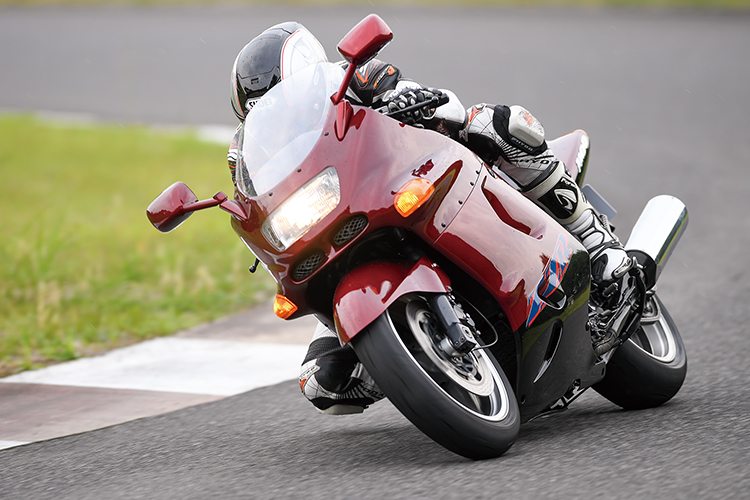 カワサキ ZZR1100D型 55万 - バイク カワサキ ZZR1100D型 55万 - バイク