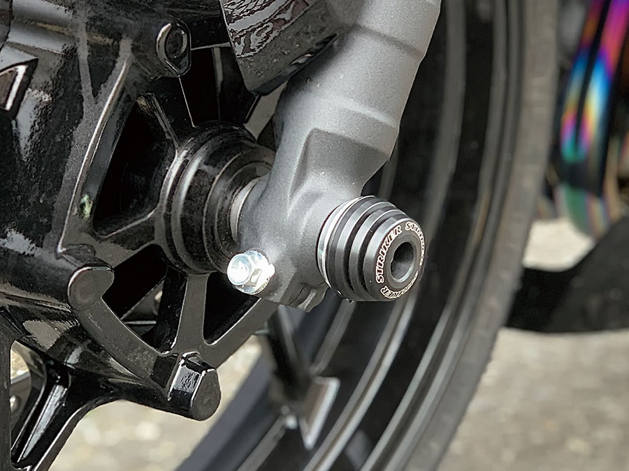 STRIKER アクスルスライダーフロント for Kawasaki ZX-25R 02