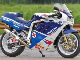 飯田レーシングファクトリー GSX-R750<br>（SUZUKI GSX-R750）