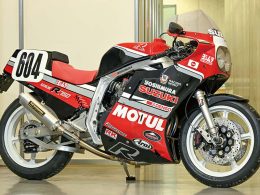 ヨシムラジャパン  GSX-R750<br>（スズキ  GSX-R750）
