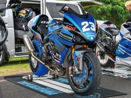 KAGAYAMA’s “TETSU-BUSA”<br>（スズキ Hayabusa）